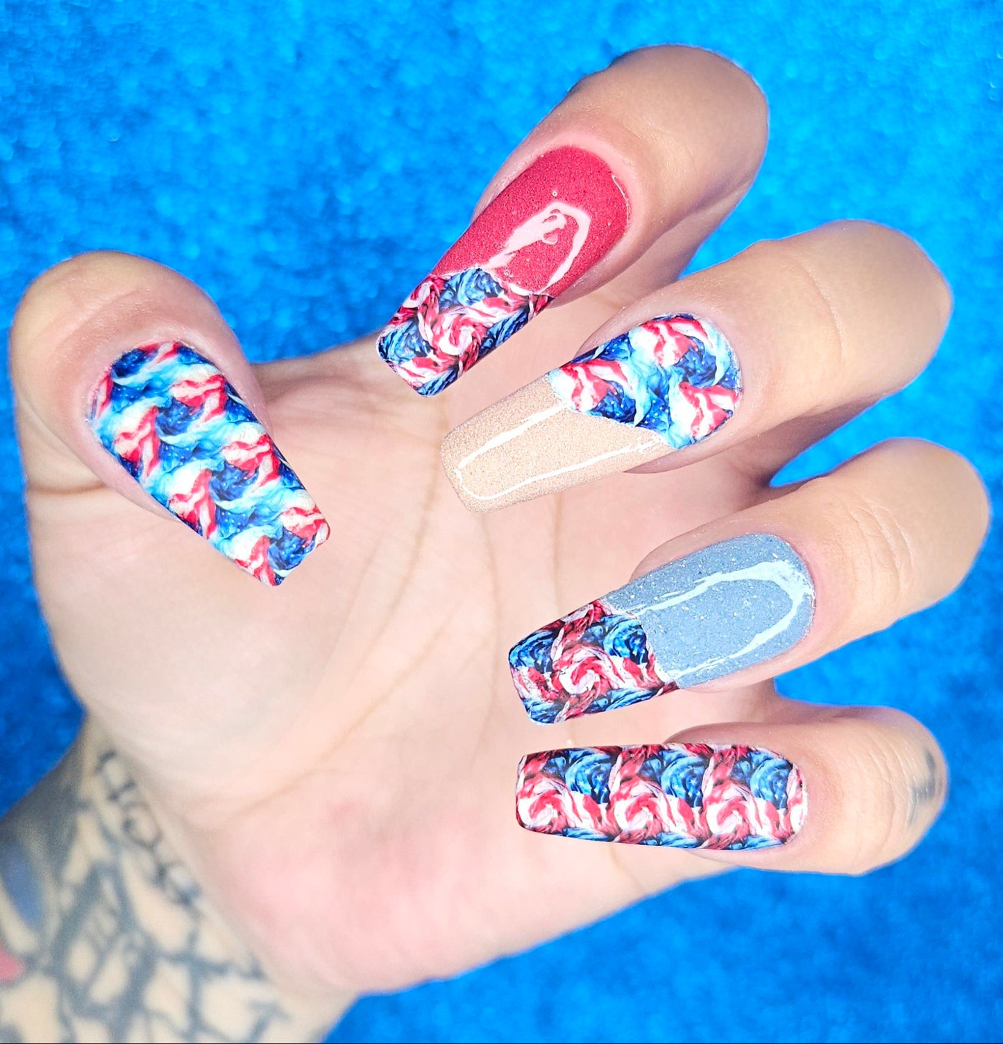 Patriotic Full Coverage Nail Wraps- Glory Flies With Honor