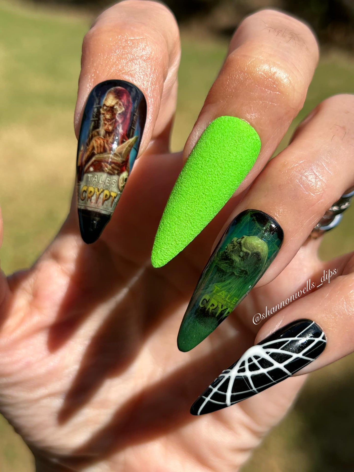Horror, Halloween, Nail Wrap-What a DIE-ER situation