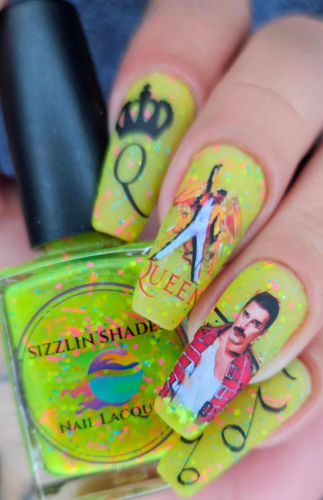 Queen Nail Art - We Will Rock You!