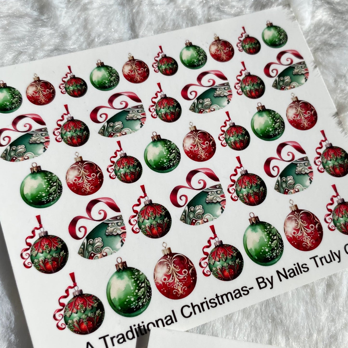 Christmas Nail Art - A Classical  Christmas