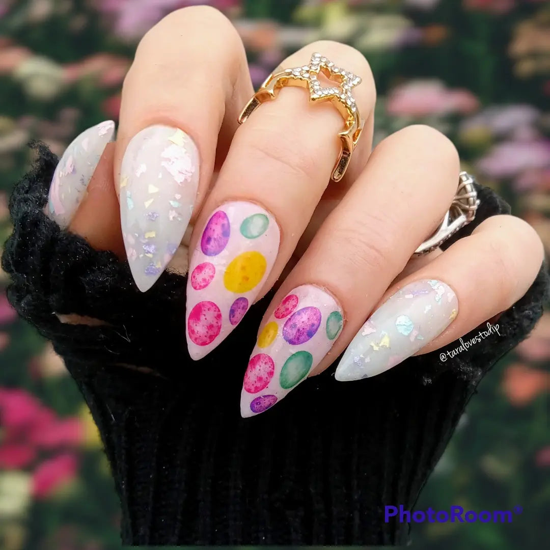 The Easter Gnome - Decals For Nails