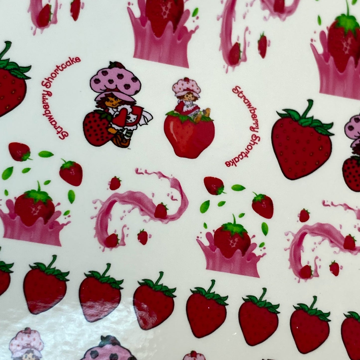 Retro 80s 90s- Nail Art Strawberries - Strawberry Short Cake