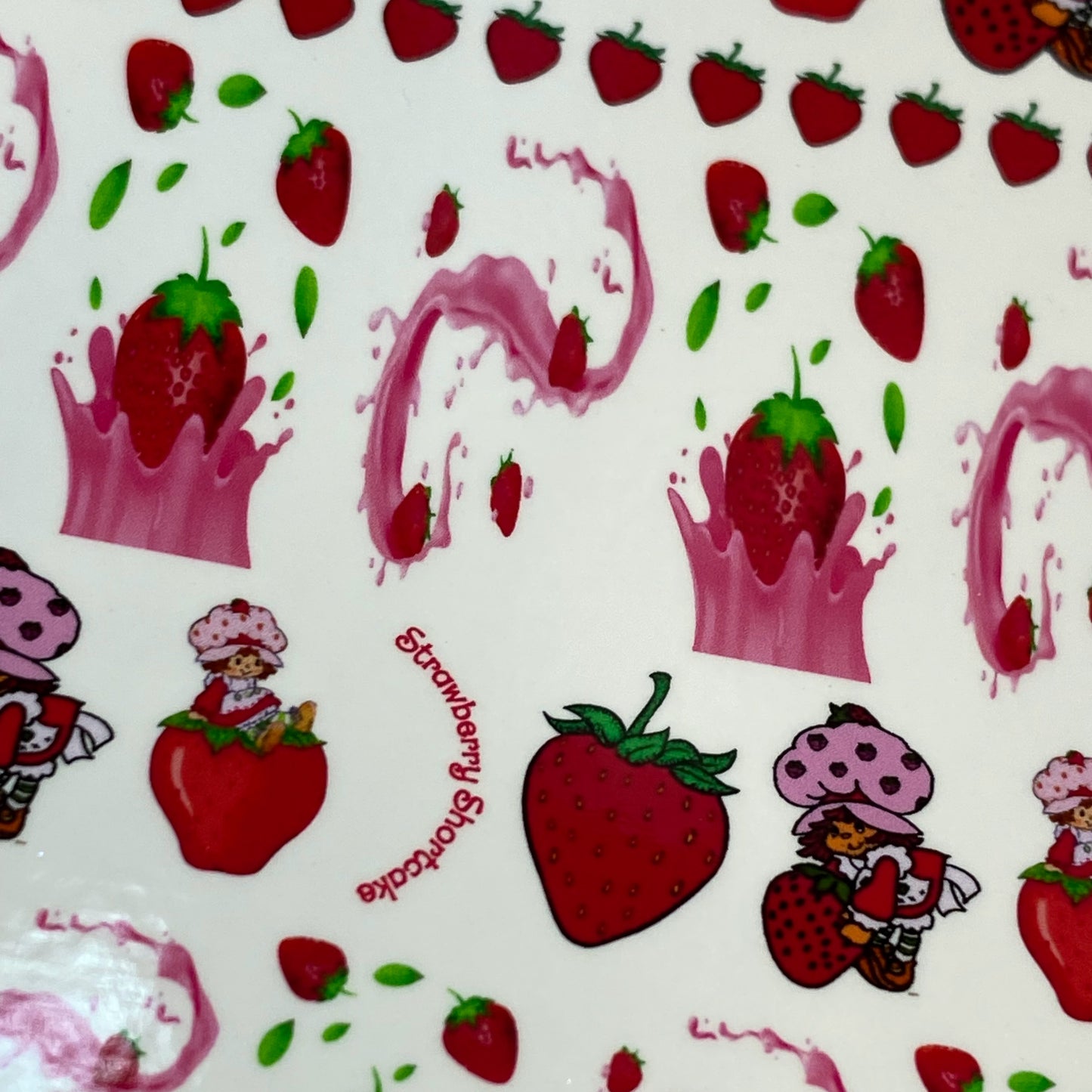 Retro 80s 90s- Nail Art Strawberries - Strawberry Short Cake