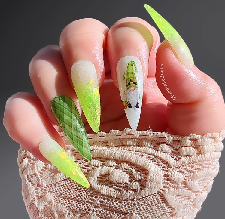 St. Patrick's Day Nail Art Waterslides-My Gnome Is LUCKY!!